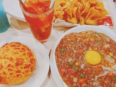 鲜油菠萝包-喜莲咖啡