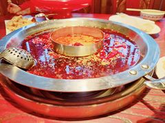 牛油鸳鸯锅-川江滋香火锅(20年老品牌·星科店)