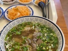 -陇兴楼(西安咸阳国际机场店)