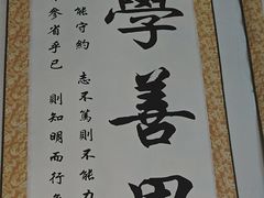 -荒岛实景沉浸密室(江汉路1店)