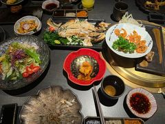 -铭牛烧肉·和牛海鲜自助(高新月牙湖店)