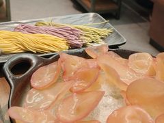 -得意咚瓜·顺德鱼生·冬瓜火锅(深圳首店)