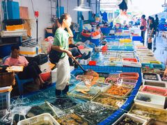 大堂-霞涌市场海鲜摆卖区