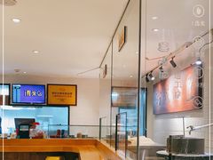 -呷佬·长沙手工米粉(金沙江路店)