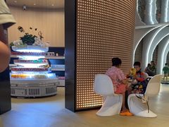 -涨巢·潮玩水疗局