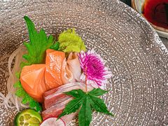 -铭牛烧肉·和牛海鲜自助(高新月牙湖店)
