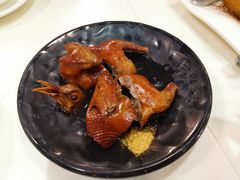 玻璃脆皮乳鸽-禄興記香港大排档(歌斐中心店)