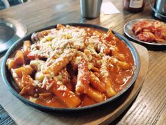 海鲜芝士炒年糕-MI WU FACTORY米屋美食工厂餐厅(绿地店)