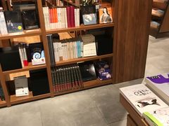-百新书局(尚悦湾店)