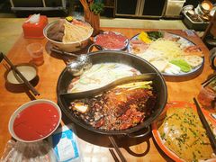 -周小明火锅(黑金冠社区店)