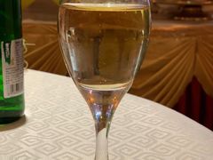 -顺峰海鲜酒楼(省府店)