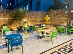 -潮一不贰·法式甜品·生日蛋糕·西式简餐(外滩店)