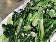 -鲜榨果汁·啤酒鱼(环岛河店)