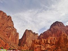 -天山神秘大峡谷