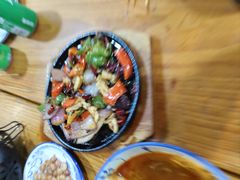 -胡须佬鸡煲四季火锅店(石厦西村直营店)