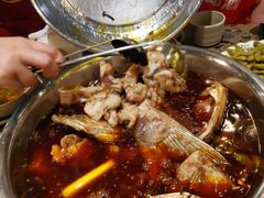 -肖肖酸萝卜鱼火锅(总店)