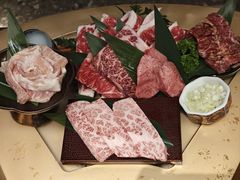 -铭牛烧肉·和牛海鲜自助(高新月牙湖店)