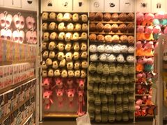 -名创优品(山东青岛东方城店)