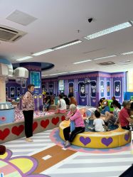 -孩子王童乐园(马群店)