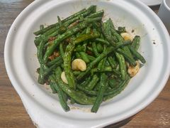 肉碎沙煲豆角-上关雪東北菜(中房金谊店)