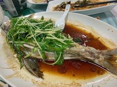 清蒸活鱼-荣兴河鲜楼