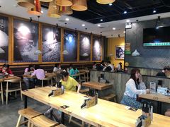 大堂-蒙自源过桥米线(红谷滩万达店)