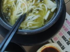 -灵芝妹子海鲜米线(香炉礁山姆店)