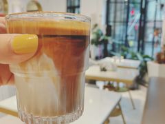 dirty-Fridi Patisserie Cafe