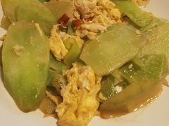 -臻鲜燕海鲜融合餐厅(金陵style店)