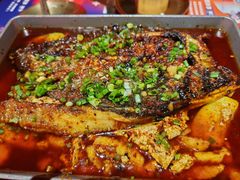 -何师烧烤Pro ·江湖川菜·小龙虾·精酿(太古里旗舰店)