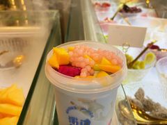 藻蓝椰香元气水果杯-溪边姑娘·拉丝酸奶水果捞(春熙路店)