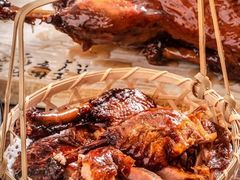 -王浩儿纪六孃甜皮鸭(乐山总店)