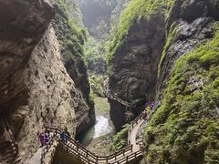 -龙水峡地缝景区