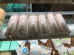 -顶东面包花园·生日蛋糕(世博店)