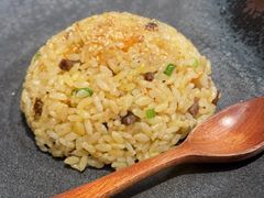 -铭牛烧肉·和牛海鲜自助(高新月牙湖店)