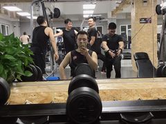 -一公里健身(龙湖紫都城店)