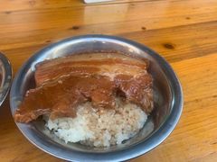 -梁阿婆廿年老牌扣肉糯米饭