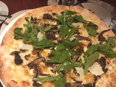 -WOLFGANG PUCK KITCHEN & BAR(迪士尼小镇店)