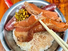 -梁阿婆廿年老牌扣肉糯米饭
