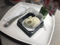 慕斯酸奶兔-海底捞火锅(武胜路凯德广场店)
