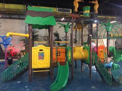 -泉城欧乐堡戏水湾艺术养生温泉