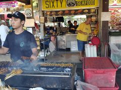 -东海岸人工湖美食村