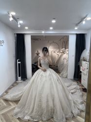 点击看大图 -予白婚纱礼服馆