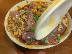 -谢老五跷脚牛肉·非遗传承店