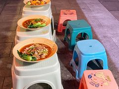 -方铲铲·成都板凳面(滨江银泰店)