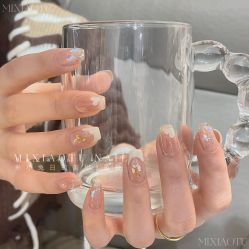 -米小兔美甲美睫