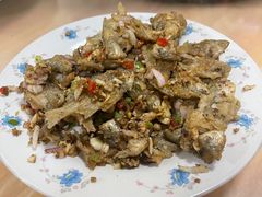 -小胡子农家菜馆