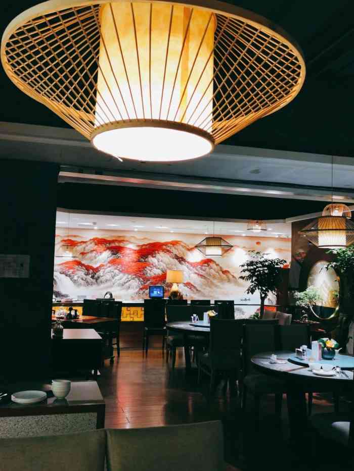 龙庭酒家(丰汇店)-"在不是饭点的情况下……从点菜到上菜半个多.