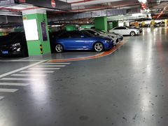 -龙湖虹桥天街-停车场