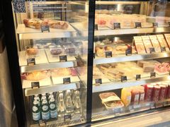 面包甜点陈列柜-COSTA COFFEE(吴江路店)